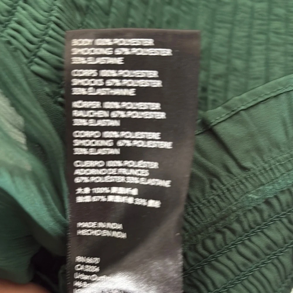Urban Outfitters green Puff Sleeve Blouse - Picture 6 of 7